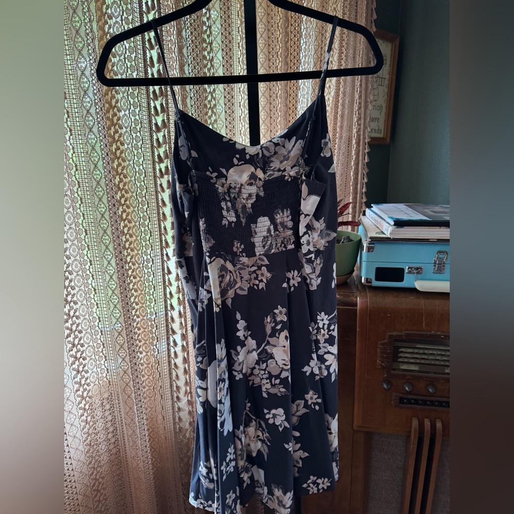 Floral Print Mini Dress - Picture 3 of 5